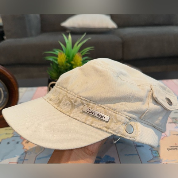 Calvin Klein women Ck’s Logo - Picture 8 of 8